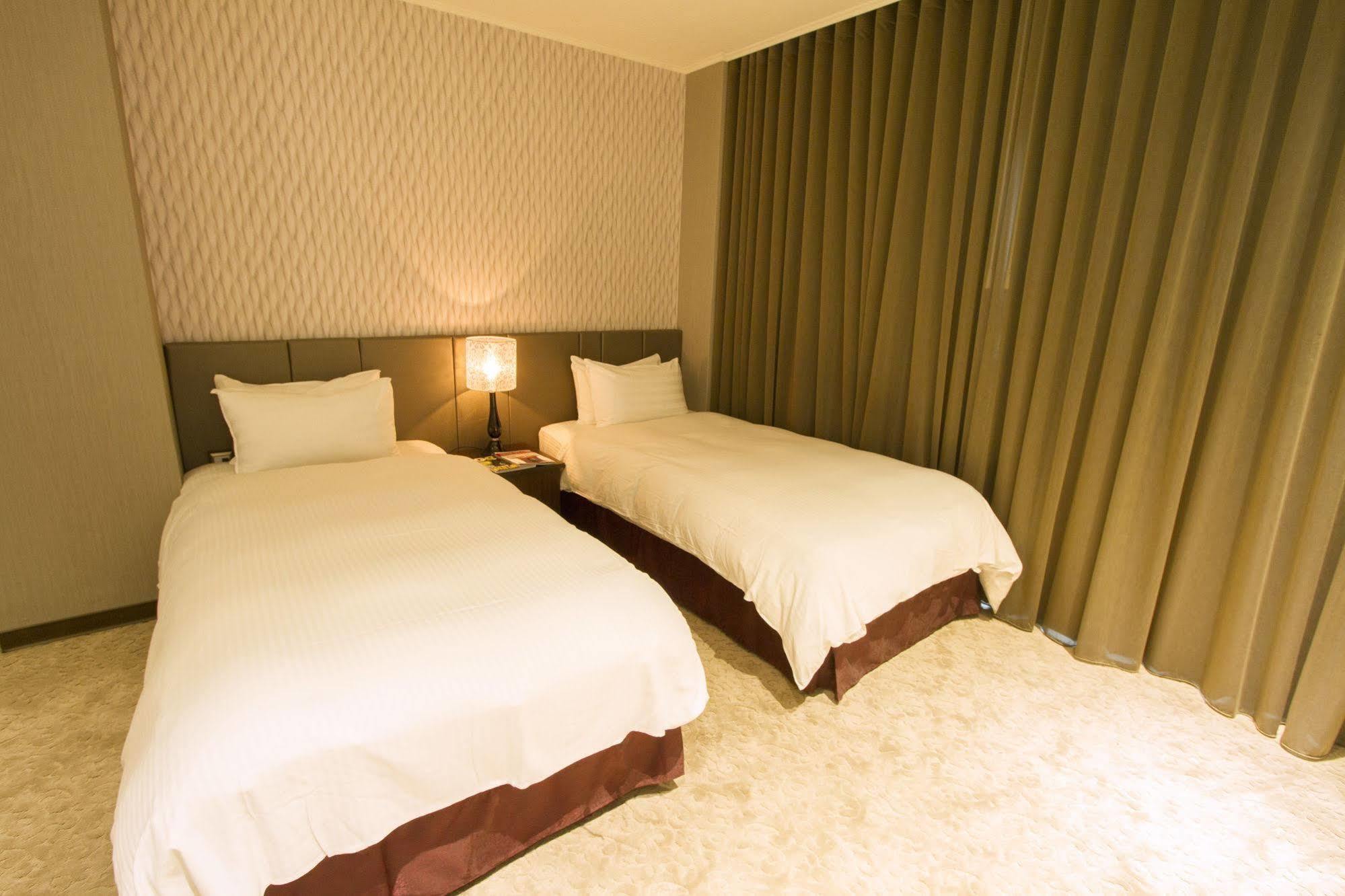 Hunt Champion Hotel 타이중 외부 사진