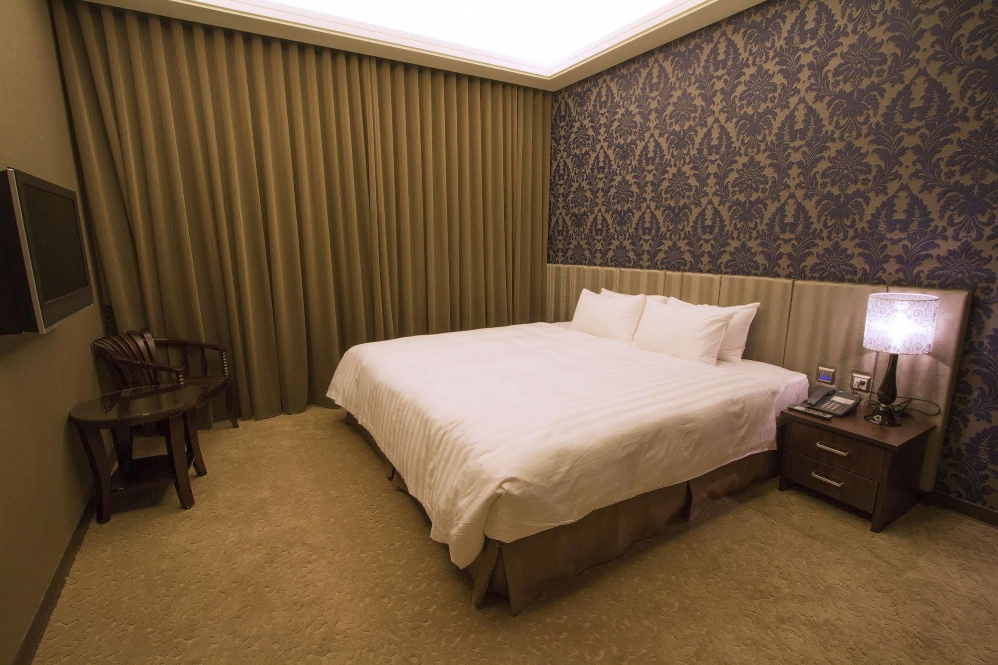 Hunt Champion Hotel 타이중 외부 사진